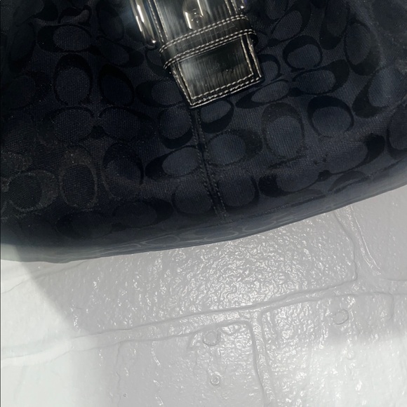 Coach Soho Lynn Hobo Bag. - Picture 6 of 9